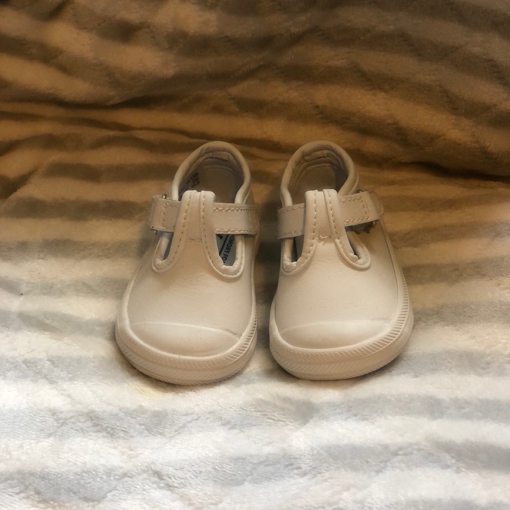 Keds Girls Champion Toe Cap T-Strap Sneaker
